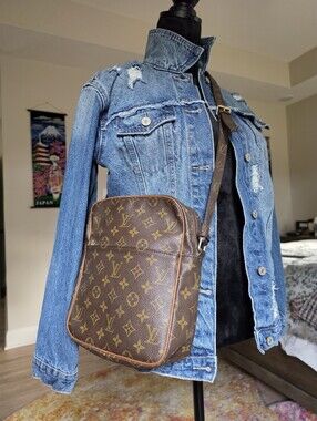 Authentic Louis Vuitton Monogram Marceau Messenger Bag